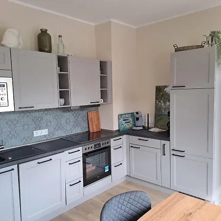 Hotel-ferienwohnungen Cafe Maarblick فندق شالكينميهرين