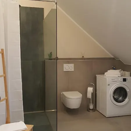 Hotel Hotel-ferienwohnungen Cafe Maarblick