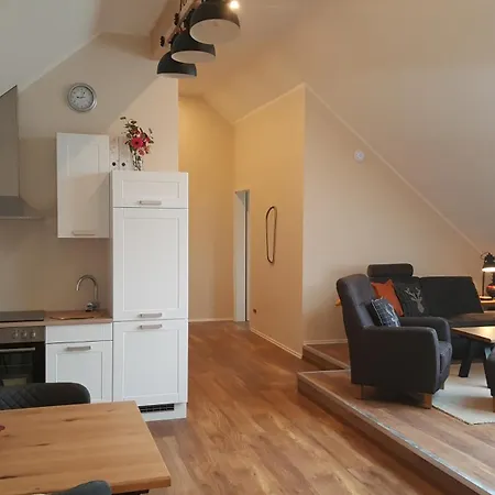 Hotel-ferienwohnungen Cafe Maarblick شالكينميهرين