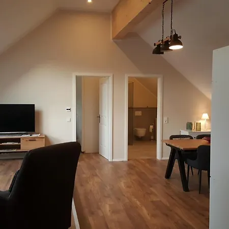 Hotel-ferienwohnungen Cafe Maarblick 酒店 3*