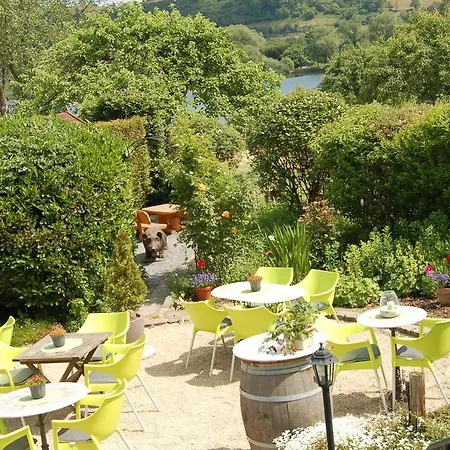 Hotel-ferienwohnungen Cafe Maarblick 酒店