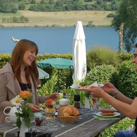 فندق Hotel-ferienwohnungen Cafe Maarblick