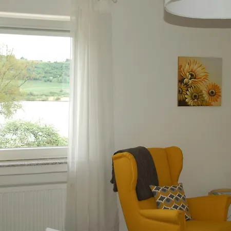 酒店 Hotel-ferienwohnungen Cafe Maarblick 3*