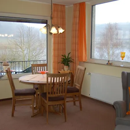 Hotel-ferienwohnungen Cafe Maarblick