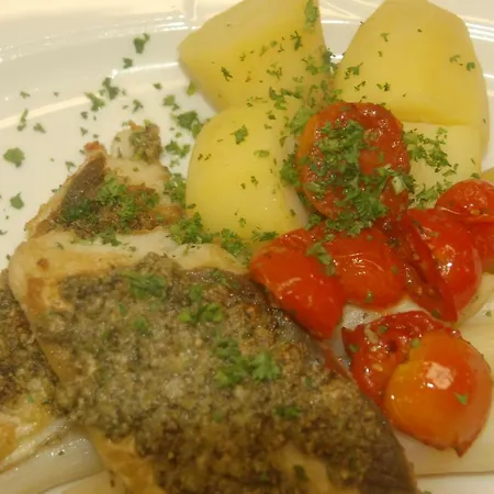 Hotel-ferienwohnungen Cafe Maarblick 汉格莫仁