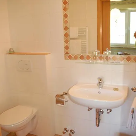 Hotel Hotel-ferienwohnungen Cafe Maarblick Schalkenmehren