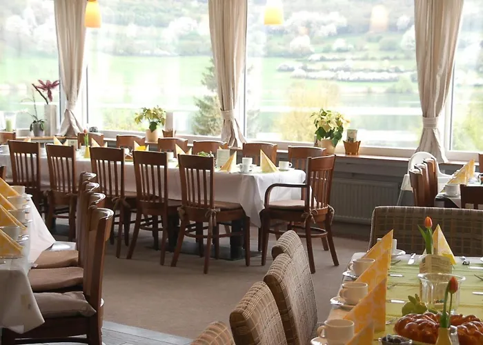 Hotel-ferienwohnungen Cafe Maarblick Отель 3*