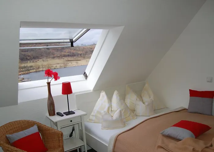 Hotel-ferienwohnungen Cafe Maarblick 3*