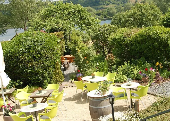 Hotel-ferienwohnungen Cafe Maarblick Отель