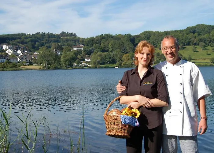 Hotel-ferienwohnungen Cafe Maarblick Отель 3*