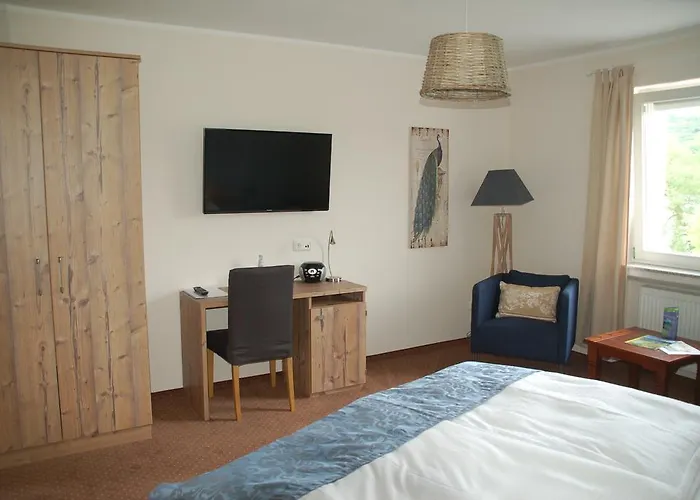 Hotel-ferienwohnungen Cafe Maarblick