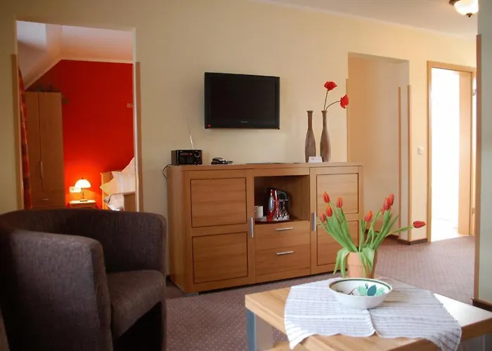 Hotel-ferienwohnungen Cafe Maarblick Отель 3*